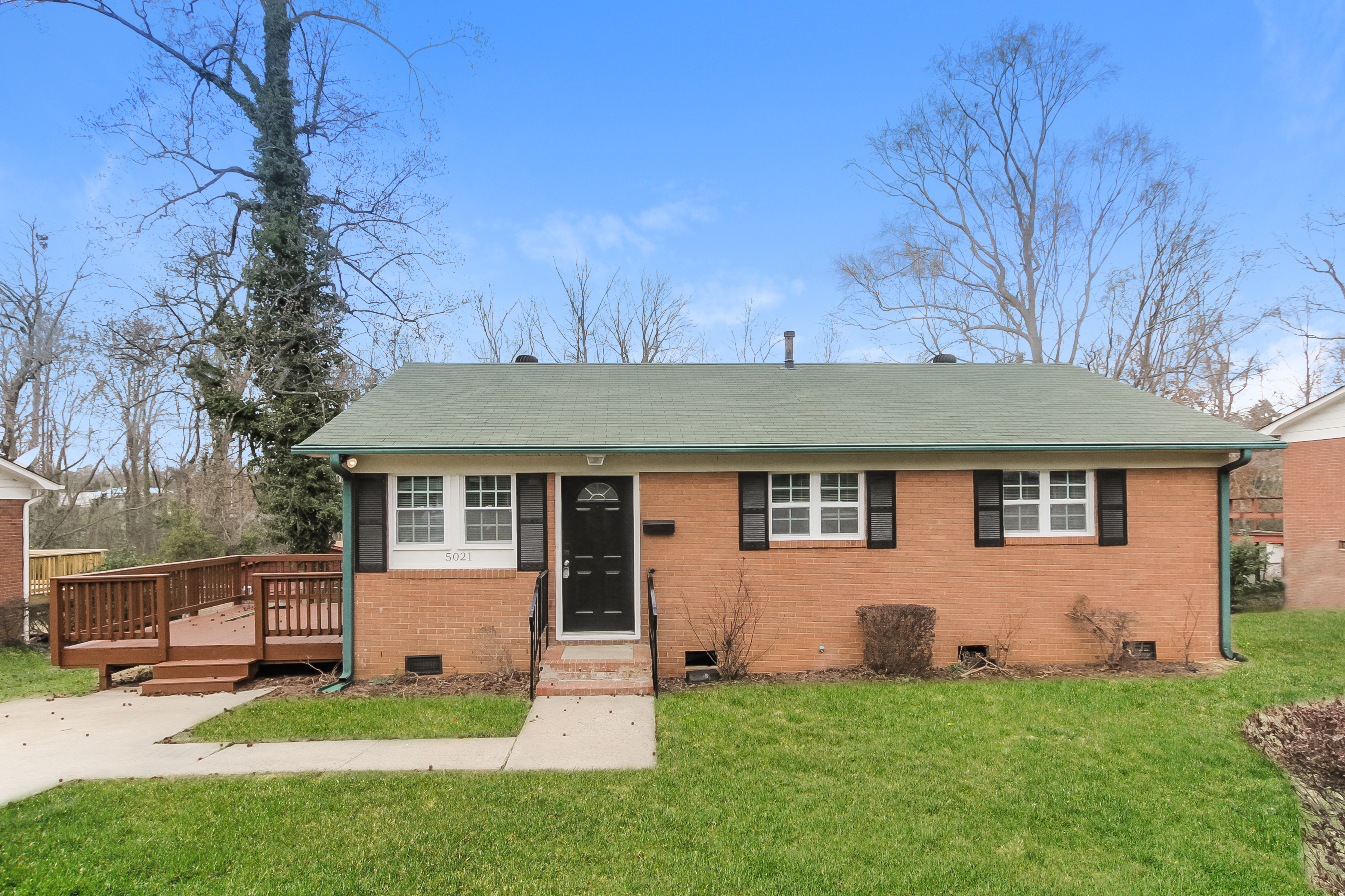 5021 CURTISWOOD DR CHARLOTTE, NC 28213